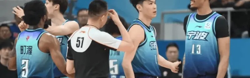 媒体人：场均4.9分，贝兹利的重要性完全不能和辛普森相比