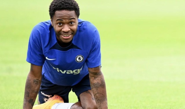 足球直播-夏窗未能离队，泰晤士报：冬窗前斯特林可能要单独训练