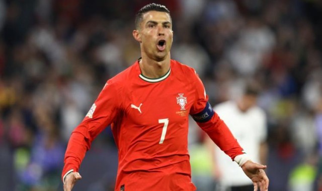 停不下来！40岁C罗打进个人国家队第139球，也是生涯第941球